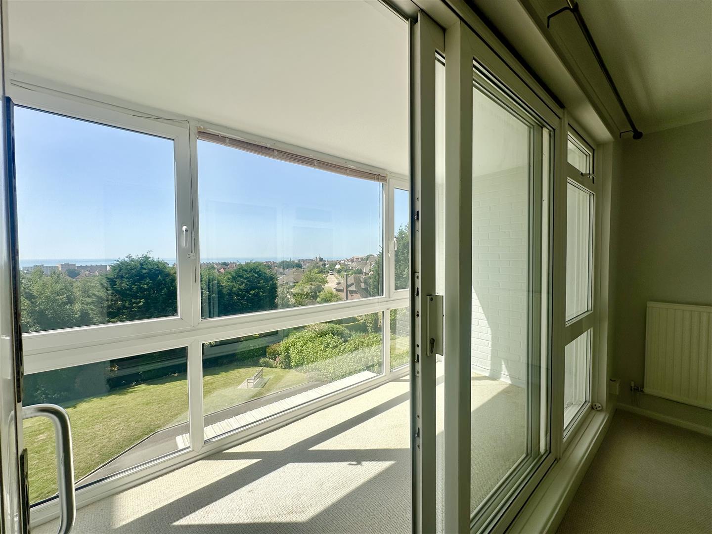 De La Warr Road, Bexhill-On-Sea